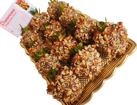 Arreglo frutal Fresas con chocolate y nuez. devorame