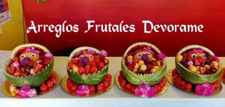 Arreglo frutal Baby shower devorame