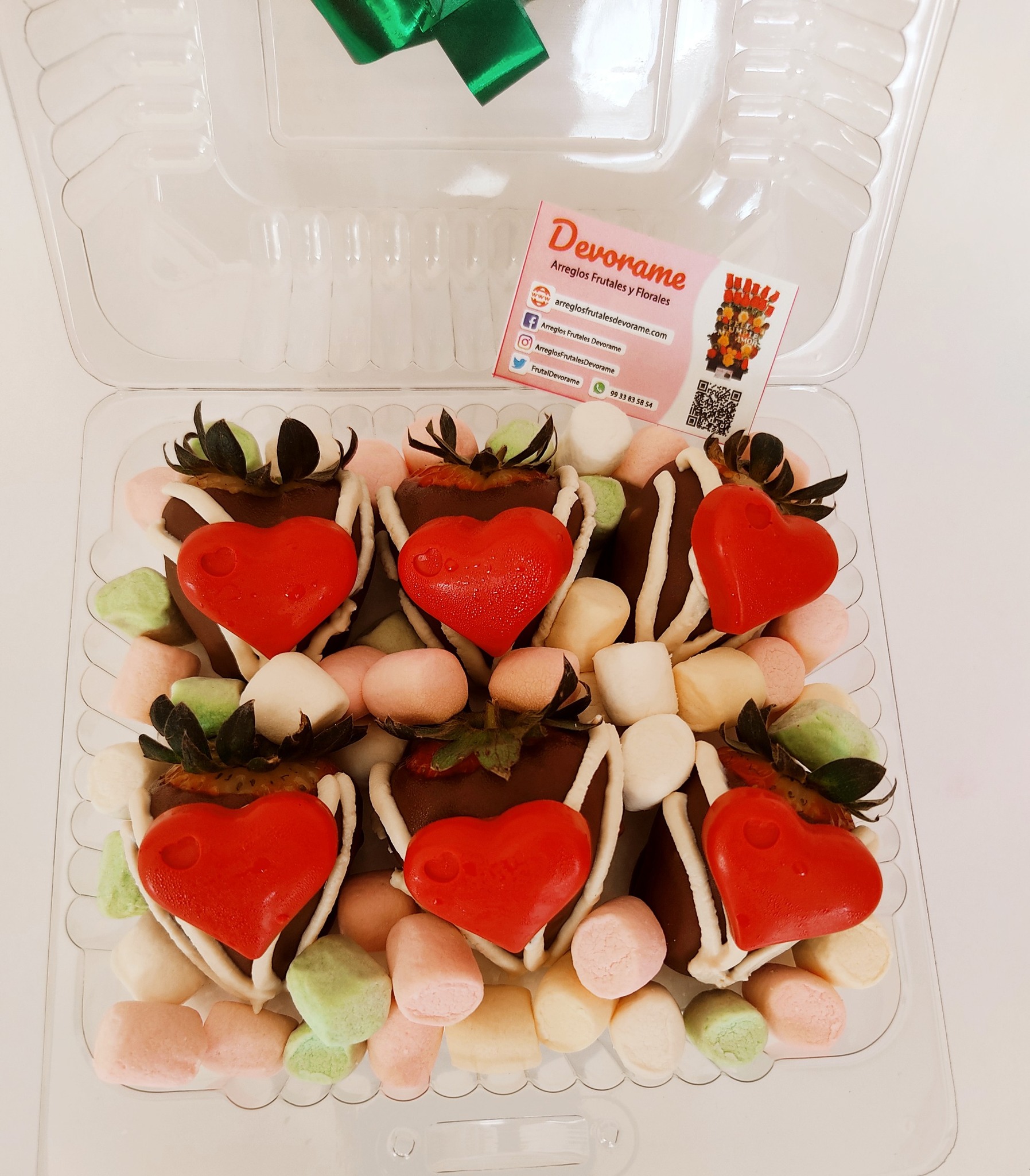 Arreglo frutal Fresas con chocolate devorame