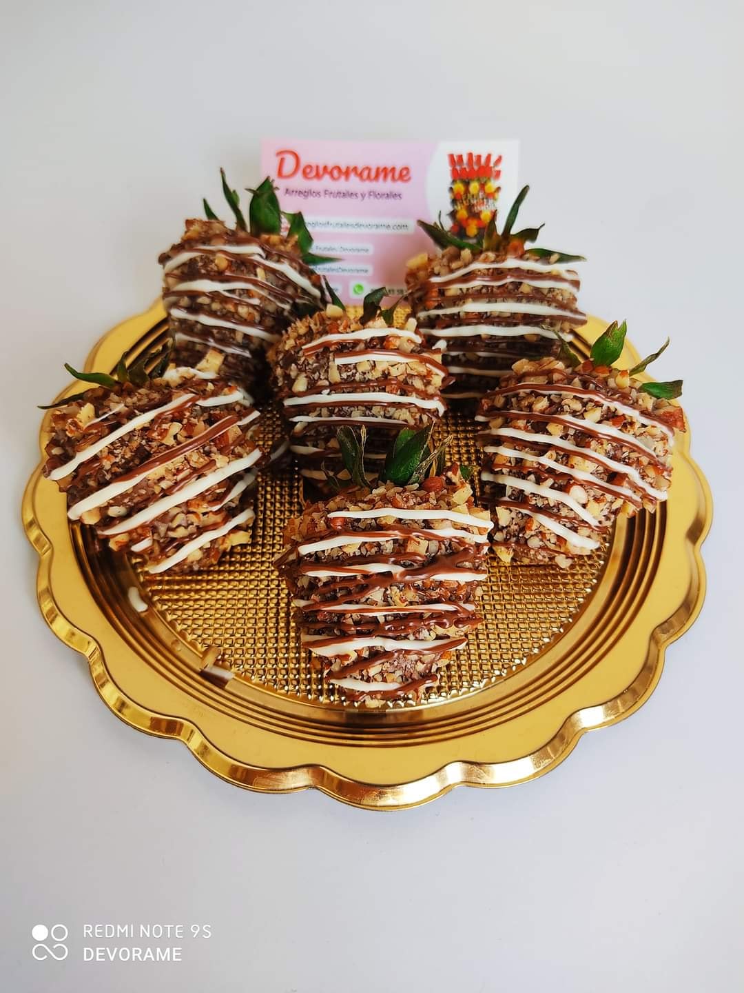 Arreglo frutal Fresas con chocolate devorame