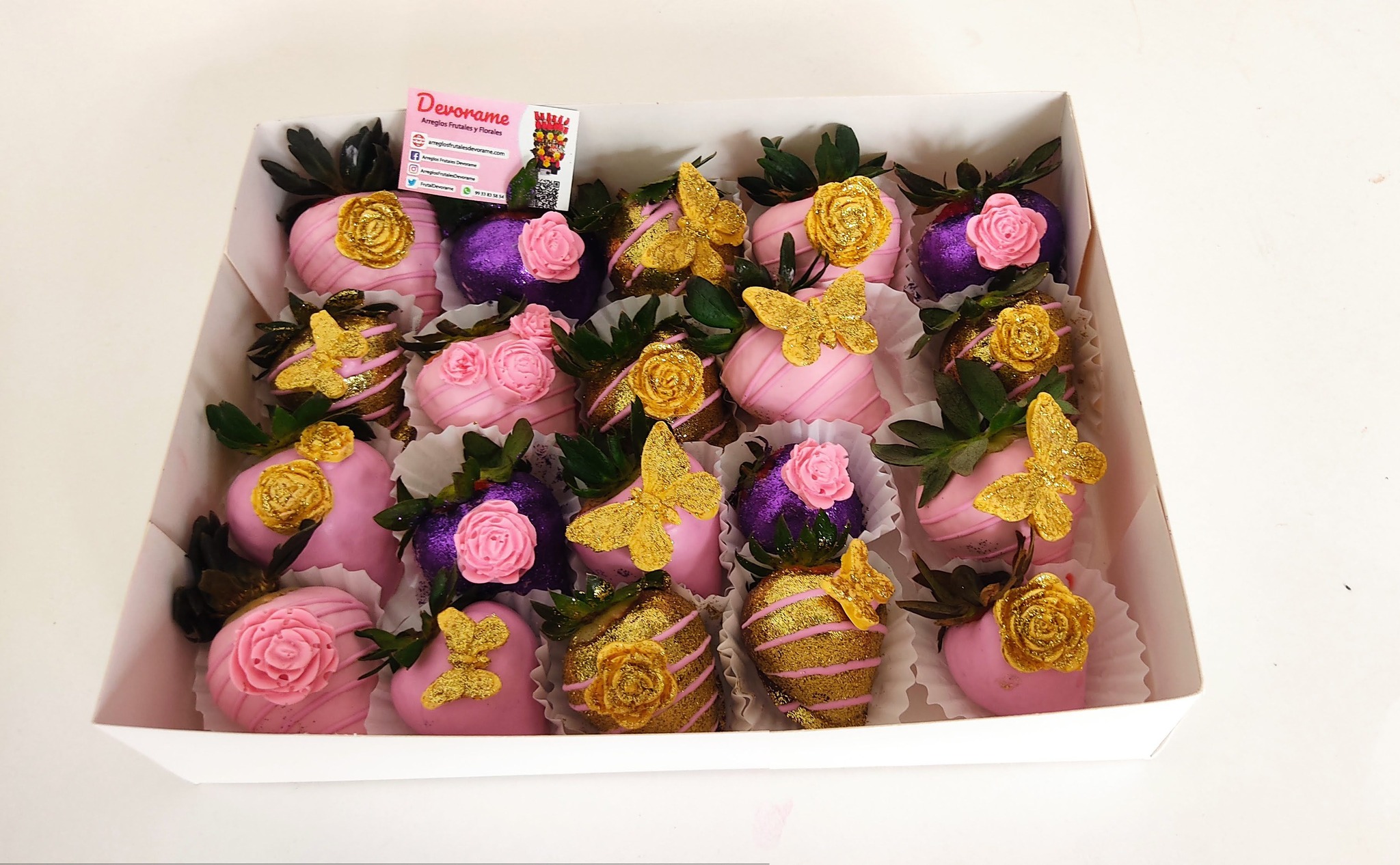 Arreglo frutal Fresas con chocolate devorame
