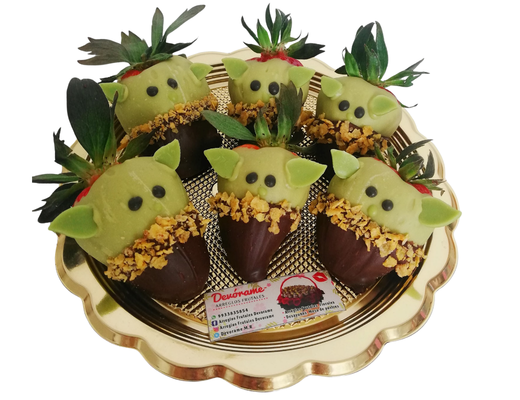 Arreglo frutal Fresa Baby Grogu devorame