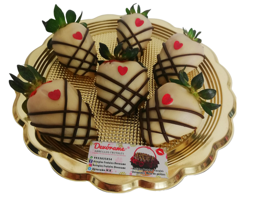Arreglo frutal Fresas con chocolate devorame